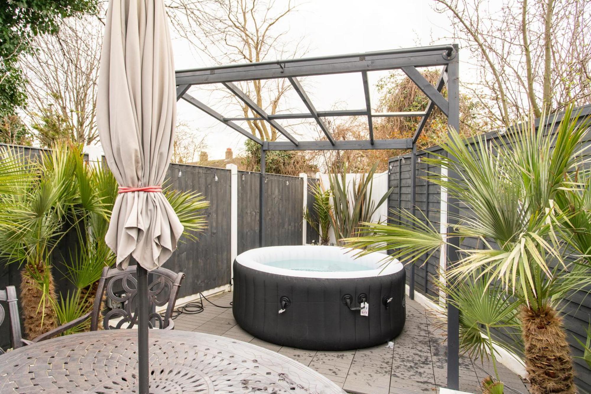 Вилла Modern 2Bed Pad W/ Hot Tub Баркинг Экстерьер фото