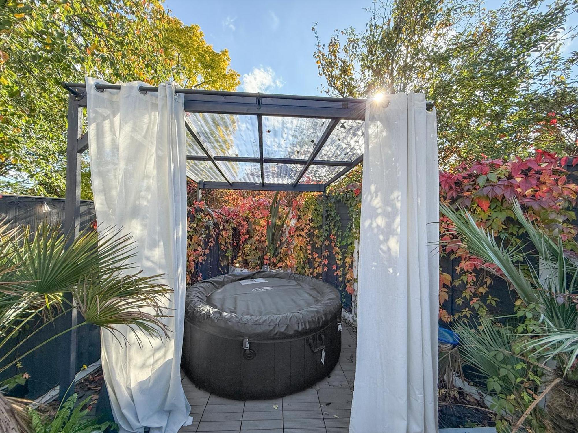 Вилла Modern 2Bed Pad W/ Hot Tub Баркинг Экстерьер фото